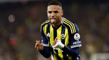 رغم العروض.. مدرب فنربخشة يحسم مصير يوسف النصيري مع الفريق التركي